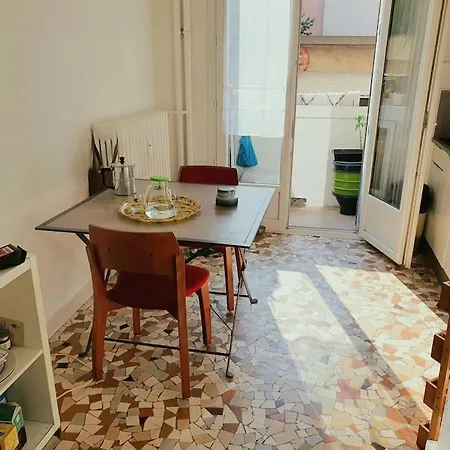 Apartment De 50m2 En Centre Ville De Valence. Valence (Drome)
